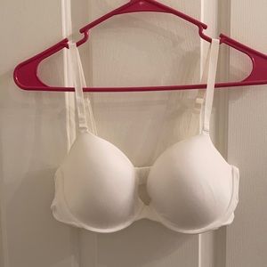 Victoria’s Secret bra-Lined Demi